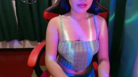 Snapshot of strawberry_ei chatting on April 18, 2026, 7:01 am just call me baby online show from April 18, 2026, 7:01 am