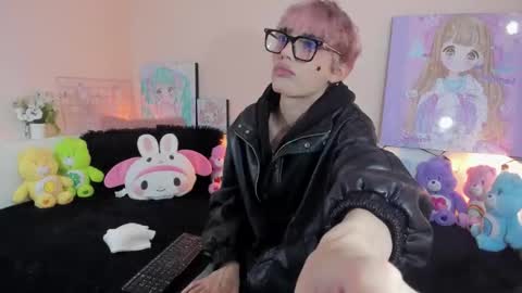 Snapshot of strawberry_kitty_ chatting on December 21, 2025, 4:19 am strawberry_kitty_ online show from December 21, 2025, 4:19 am