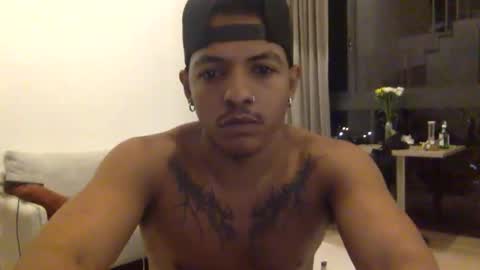 strawberrycocoa online show from September 26, 2025, 8:13 pm