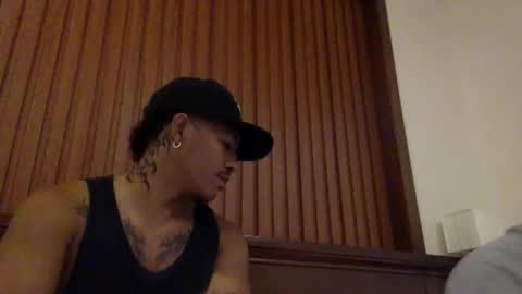 strawberrycocoa online show from December 14, 2025, 3:17 pm