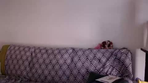 Snapshot of strawberrylotsacake chatting on November 10, 2025, 7:02 pm Strawberrylotsacake online show from November 10, 2025, 7:02 pm