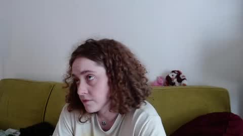 Strawberrylotsacake online show from May 18, 2026, 5:30 pm