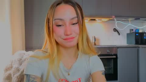 Tati and Lola online show from May 9, 2026, 12:32 pm