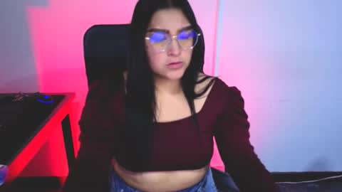 Snapshot of strawlux chatting on February 27, 2026, 6:13 am strawlux online show from February 27, 2026, 6:13 am