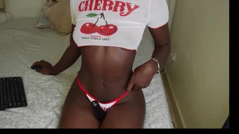 Snapshot of streamqueen21 chatting on January 12, 2026, 4:18 am QUEEN online show from January 12, 2026, 4:18 am