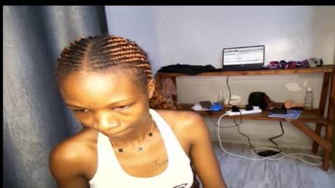 Snapshot of streetlioness chatting on October 22, 2025, 7:02 pm streetlioness online show from October 22, 2025, 7:02 pm