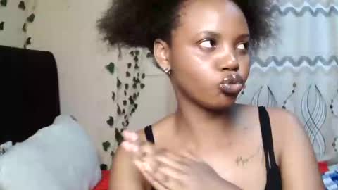 Snapshot of stress_remover chatting on February 24, 2025, 3:09 pm shantel Blackgirl online show from February 24, 2025, 3:09 pm