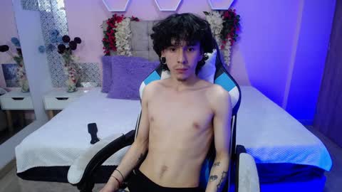 Snapshot of strip_demons chatting on December 3, 2024, 6:38 pm Nikolas And Sophia online show from December 3, 2024, 6:38 pm