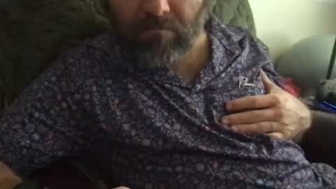 strngrdngr65 online show from November 11, 2025, 5:35 pm