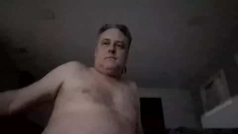 Cumallcumnow online show from April 4, 2026, 4:44 am