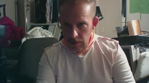 Snapshot of strokingjoe14585 chatting on January 12, 2026, 11:10 pm strokingjoe14585 online show from January 12, 2026, 11:10 pm