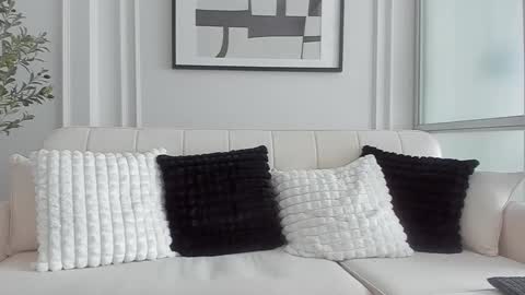 Strong Arni online show from September 18, 2025, 4:47 am