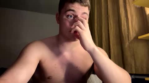 Snapshot of strong_baby chatting on January 18, 2026, 4:11 pm Strong Baby online show from January 18, 2026, 4:11 pm