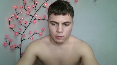 Snapshot of strong_baby chatting on February 15, 2026, 9:22 pm Strong Baby online show from February 15, 2026, 9:22 pm