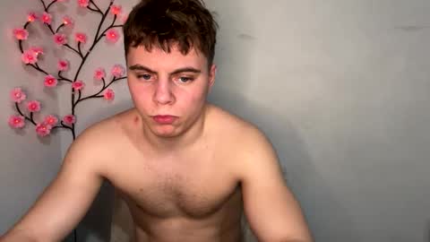 Snapshot of strong_baby chatting on February 27, 2026, 6:52 pm Strong Baby online show from February 27, 2026, 6:52 pm