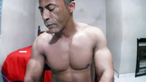 Snapshot of strongdaddyfantastic chatting on March 20, 2026, 12:15 am strongdaddyfantastic online show from March 20, 2026, 12:15 am