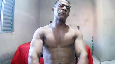 Snapshot of strongdaddyfantastic chatting on March 29, 2026, 8:20 pm strongdaddyfantastic online show from March 29, 2026, 8:20 pm