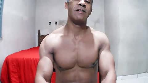 Snapshot of strongdaddyfantastic chatting on April 1, 2026, 3:40 am strongdaddyfantastic online show from April 1, 2026, 3:40 am
