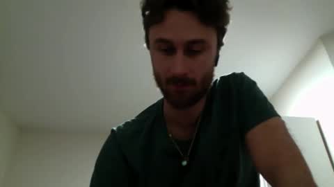 Snapshot of strongelvis chatting on February 24, 2026, 9:46 pm strongelvis online show from February 24, 2026, 9:46 pm