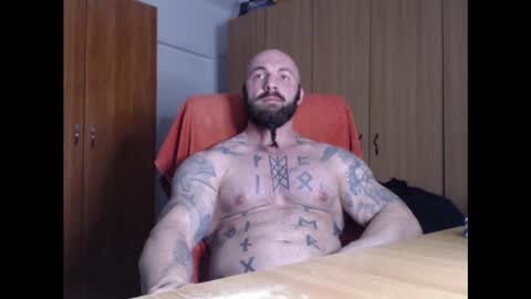 Snapshot of strongivan chatting on February 18, 2025, 7:41 pm StrongIvan online show from February 18, 2025, 7:41 pm