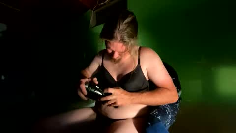 strumie3534336684 online show from May 15, 2026, 11:34 pm