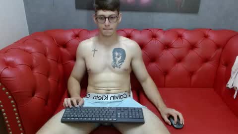 Snapshot of stuart_white chatting on September 27, 2025, 8:14 pm stuart_white online show from September 27, 2025, 8:14 pm
