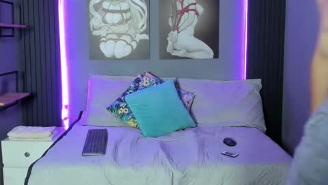 Snapshot of stuart_white chatting on September 28, 2025, 2:44 pm stuart_white online show from September 28, 2025, 2:44 pm