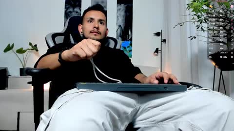 Snapshot of stud_samuel chatting on February 12, 2026, 2:39 am Samuel online show from February 12, 2026, 2:39 am