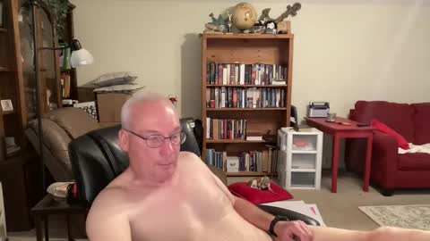 studballs1 online show from May 11, 2026, 11:35 pm