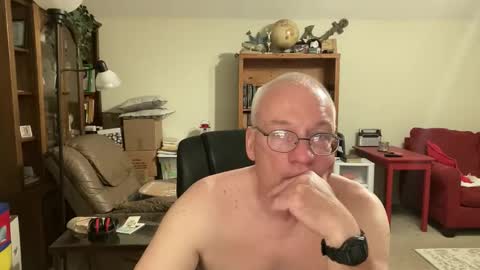 studballs1 online show from May 13, 2026, 2:31 am
