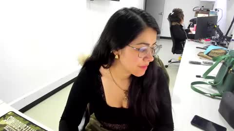 Snapshot of studcb_ chatting on March 4, 2025, 2:27 am studcb_ online show from March 4, 2025, 2:27 am