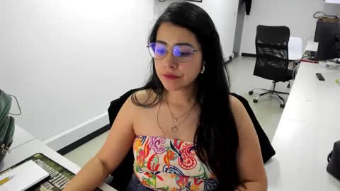 Snapshot of studcb_ chatting on March 8, 2025, 5:59 am studcb_ online show from March 8, 2025, 5:59 am