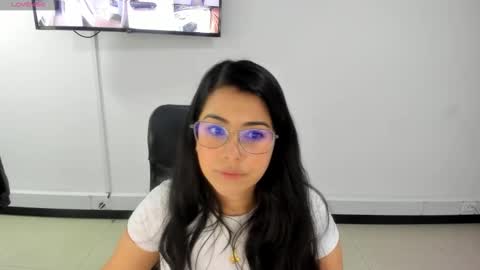 Snapshot of studcb_ chatting on October 3, 2025, 4:26 pm studcb_ online show from October 3, 2025, 4:26 pm