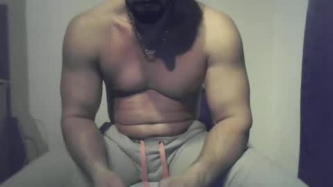 Snapshot of studdotcom chatting on February 14, 2025, 5:14 pm Ero online show from February 14, 2025, 5:14 pm