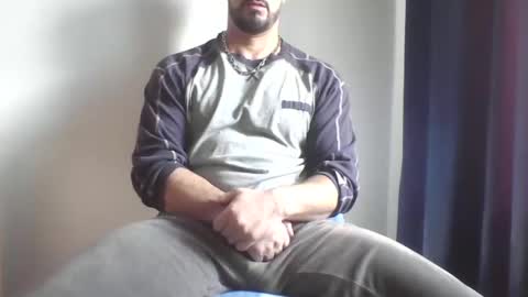 Snapshot of studdotcom chatting on February 23, 2025, 9:11 am Ero online show from February 23, 2025, 9:11 am