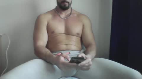 Snapshot of studdotcom chatting on March 8, 2025, 10:32 am Ero online show from March 8, 2025, 10:32 am