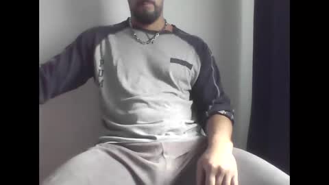 Snapshot of studdotcom chatting on October 12, 2025, 9:41 am Ero online show from October 12, 2025, 9:41 am