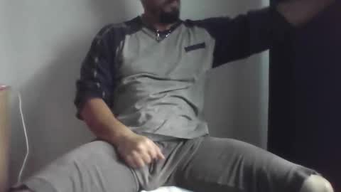 Snapshot of studdotcom chatting on October 24, 2025, 10:11 am Ero online show from October 24, 2025, 10:11 am