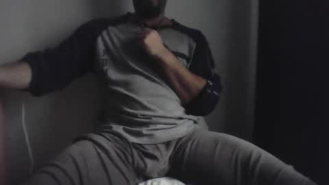 Snapshot of studdotcom chatting on October 27, 2025, 9:24 am Ero online show from October 27, 2025, 9:24 am