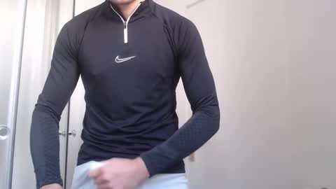 Stud From Paris online show from January 6, 2026, 11:47 am
