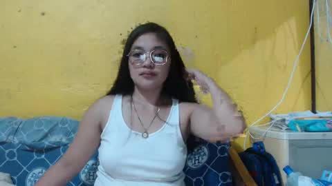 Snapshot of stunningamanda chatting on January 15, 2025, 12:04 pm stunningamanda online show from January 15, 2025, 12:04 pm