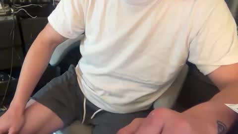 Snapshot of sub_boy221059 chatting on October 30, 2025, 10:06 am sub_boy221059 online show from October 30, 2025, 10:06 am