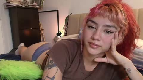 Zoe online show from May 23, 2026, 1:33 am