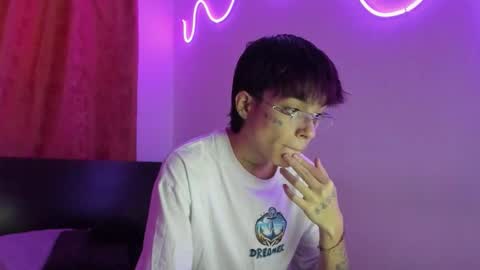 Snapshot of submissive_boyy_ chatting on January 16, 2026, 7:07 pm nico online show from January 16, 2026, 7:07 pm