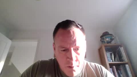 Snapshot of subpig84 chatting on March 20, 2026, 5:18 pm Sub Male online show from March 20, 2026, 5:18 pm