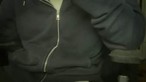 Snapshot of subprx chatting on December 16, 2025, 5:07 pm subprx online show from December 16, 2025, 5:07 pm