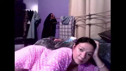 subsxkttn online show from November 8, 2025, 3:39 am