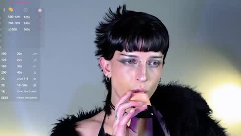 Snapshot of succubot chatting on November 20, 2025, 7:30 am Angel online show from November 20, 2025, 7:30 am