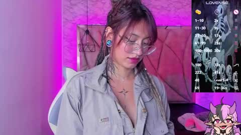 Snapshot of succubus_girl_ chatting on December 5, 2024, 3:17 pm Alexy online show from December 5, 2024, 3:17 pm