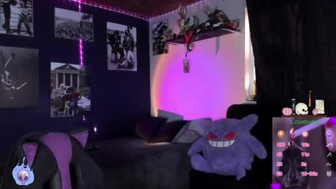 Snapshot of succubus_girl_ chatting on December 4, 2025, 3:10 pm Alexy online show from December 4, 2025, 3:10 pm